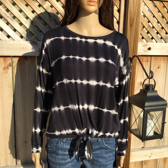 SILKY SOFT HIGH~LO PATTERN BACK LONGER THAN FRONT TOP - Picture 7 of 10